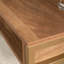 Coiffeuse Chic avec tablettes ouvertes et tabouret rembourré