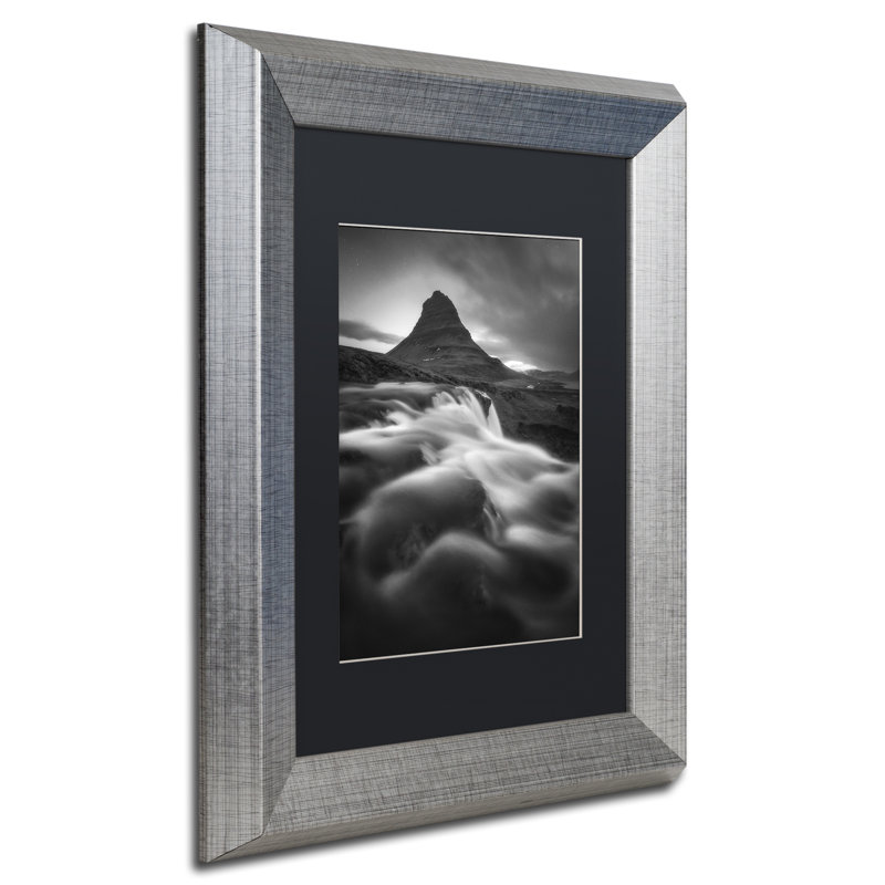 «Kirkjufell» par Hockman, impression encadrée, Noir, H 14 po x l 11 po x P 0,5 po, Cadre argenté
