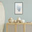 Giclée encadrée de branches de corail doux et minimal, design par Ramona Murdock-512027473-512027472