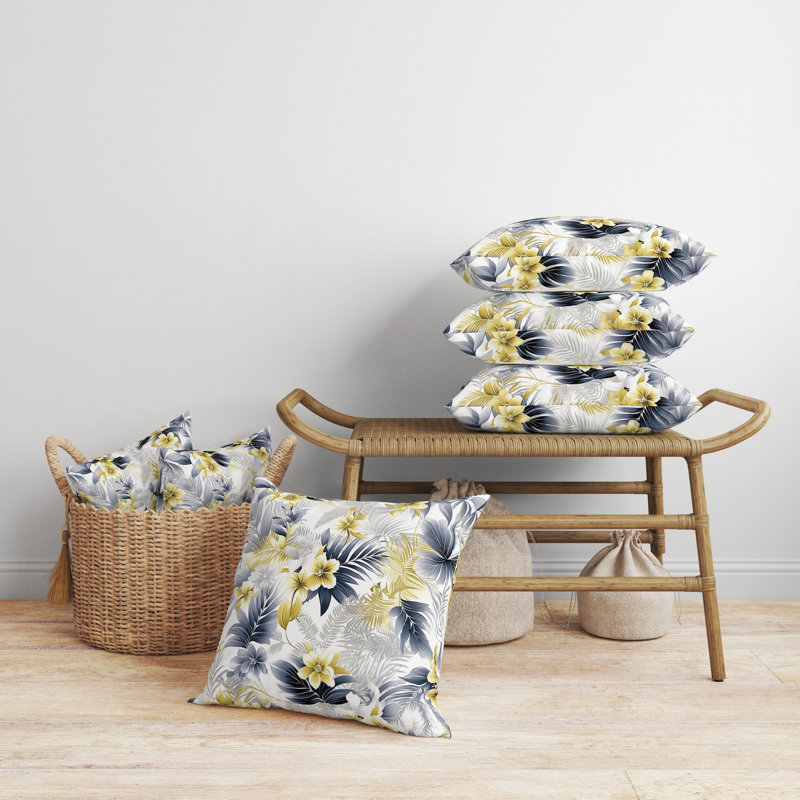 Oreiller réversible intérieur / extérieur Enchanted Tropics, Jaune / floral argenté, H 18 po x l 18 po