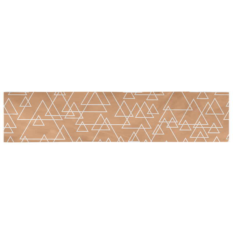 Chemin de table à triangle dispersé Avicia, 73,5 po x 17,5 po, Orange, Polyester