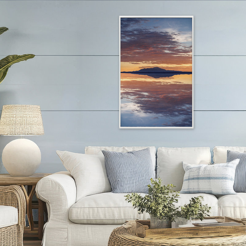 Coucher de soleil sur le reflet de la mer, estampe numérique, design par Robin Vandenabeele, H 30 po x l 20 po