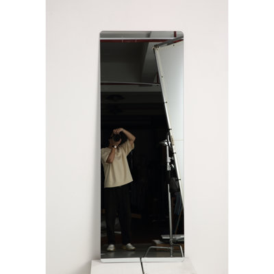 Miroir 60 po x 15 po pour le salon de la chambre à coucher - Miroir de 5 mm à l'épreuve de l'argent, cadre en aluminium au design simple et moderne, résistant aux angles arrondis