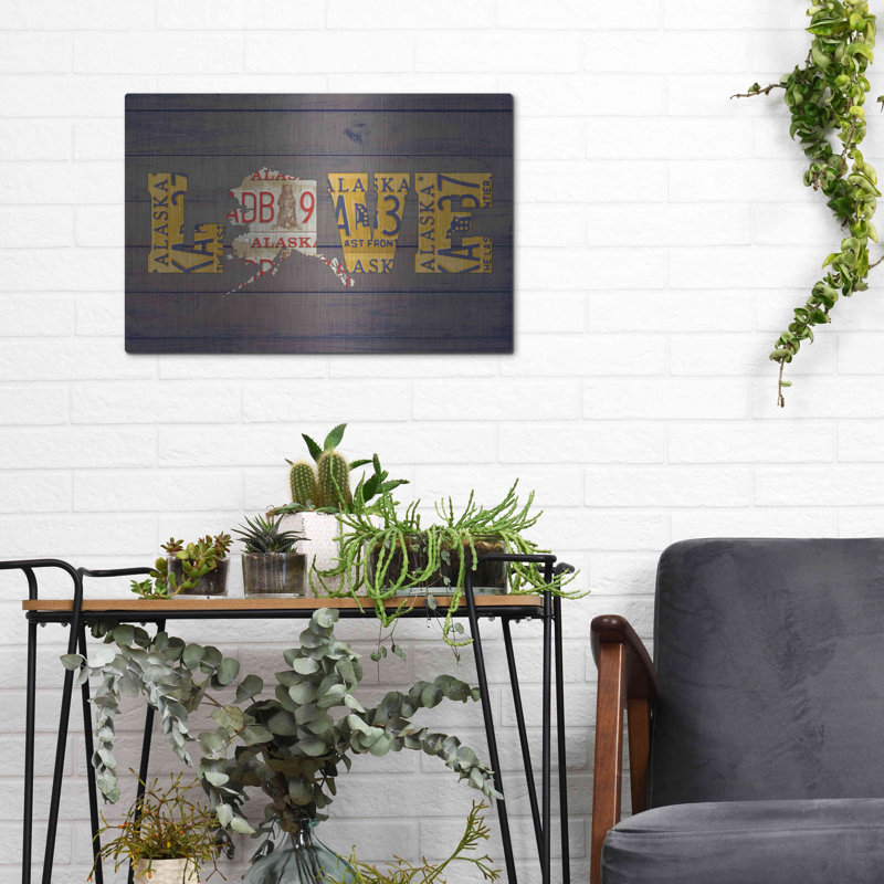 "AK State Love" par Design Turnpike, H 12 po x l 16 po