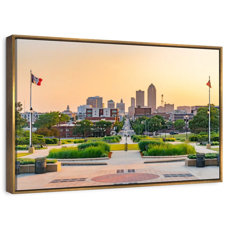 Parc et horizon des Moines, Cadre flottant doré, 40 po x 27 po