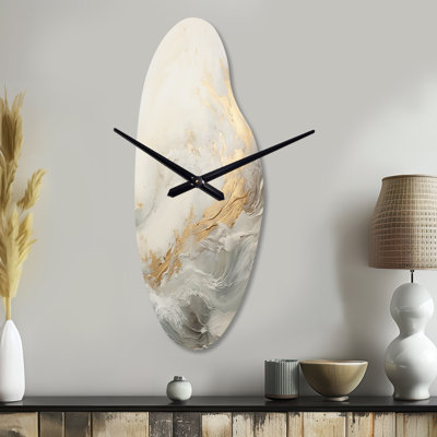 Horloge murale incurvée asymétrique Beige et Gold River II de Woolstenhulme