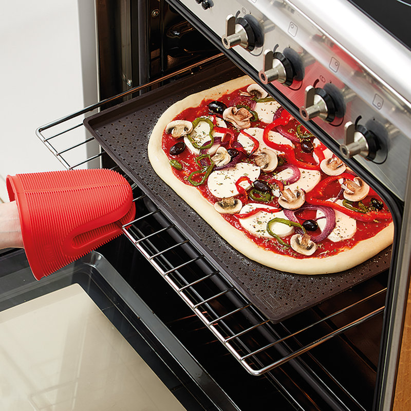 Lékué Rectangular Pizza Crisper Mat, W 11.8 x L 15.8 in (W 30 x L 40 cm)