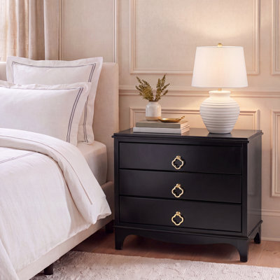 Contemporary Velasco 32'' W Nightstand – Bedroom Chest with 3 Pullout Drawers & Chic Quatrefoil Pull