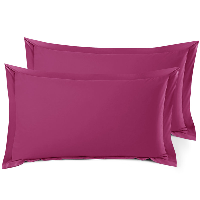 Polyester Bedding, Magenta, 20" x 26"