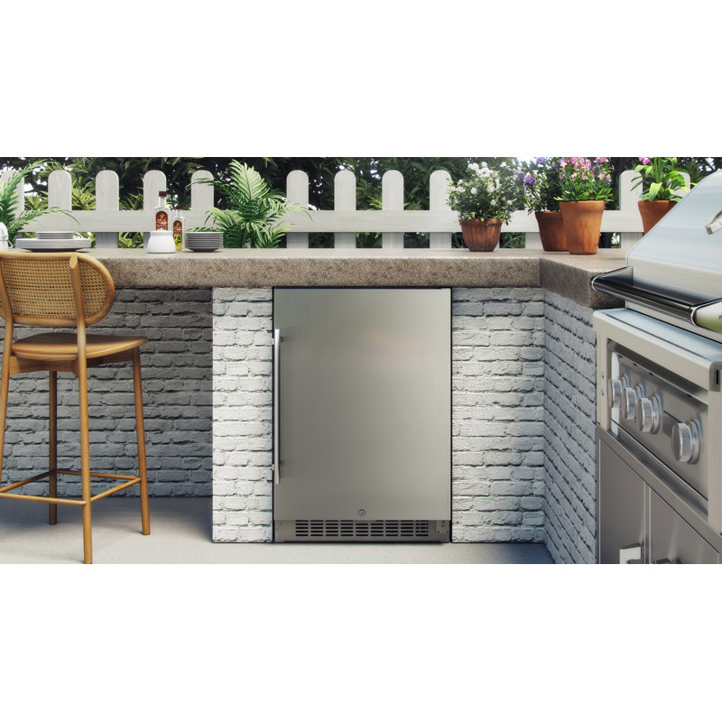 5,49 pieds cubes Réfrigérateur convertible pour l'extérieur