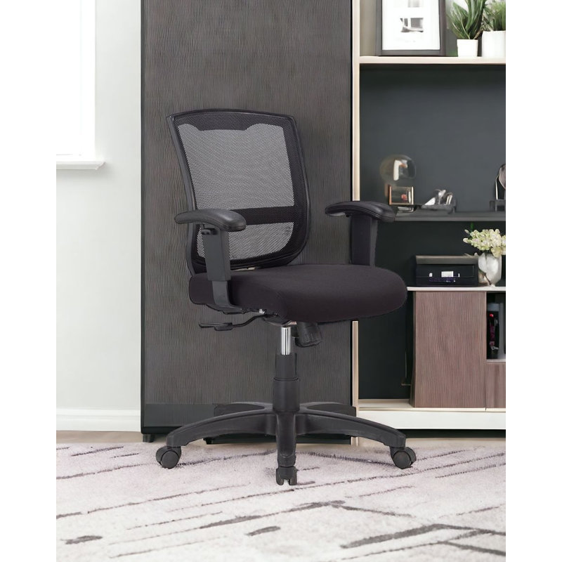 Chaise de bureau noire pivotante réglable