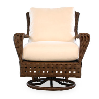 Haven Outdoor Swivel Lounge Chair
