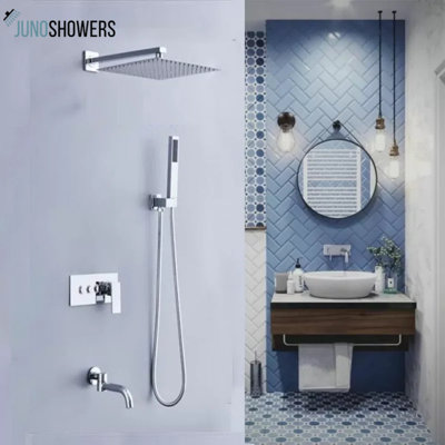 Système de douche mural chromé avec fonction à trois voies et valve thermostatique dissimulée
