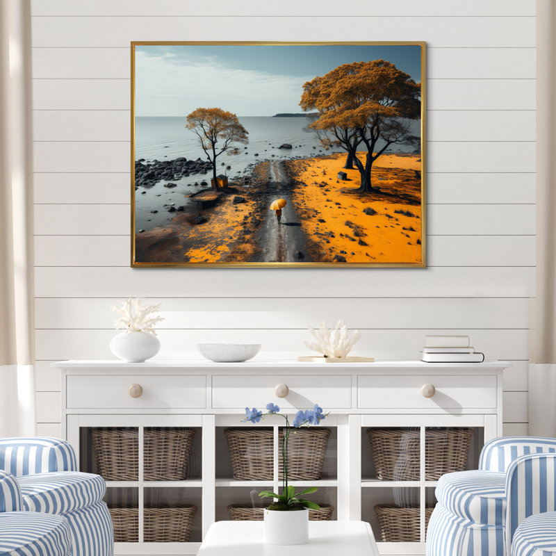Coastal Beachside Road I - Imprimé, H 24 po x l 32 po x P 1 po, Cadre flottant doré