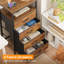 Table de chevet 4 tiroirs avec station de charge, commode haute de 34 po pour la chambre à coucher, table d'appoint avec tablette ouverte, table d'appoint polyvalente pour la chambre à coucher, le couloir et le vestibule
