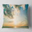 Oreiller seascape clouds groupés sur un oreiller de mer-123398432