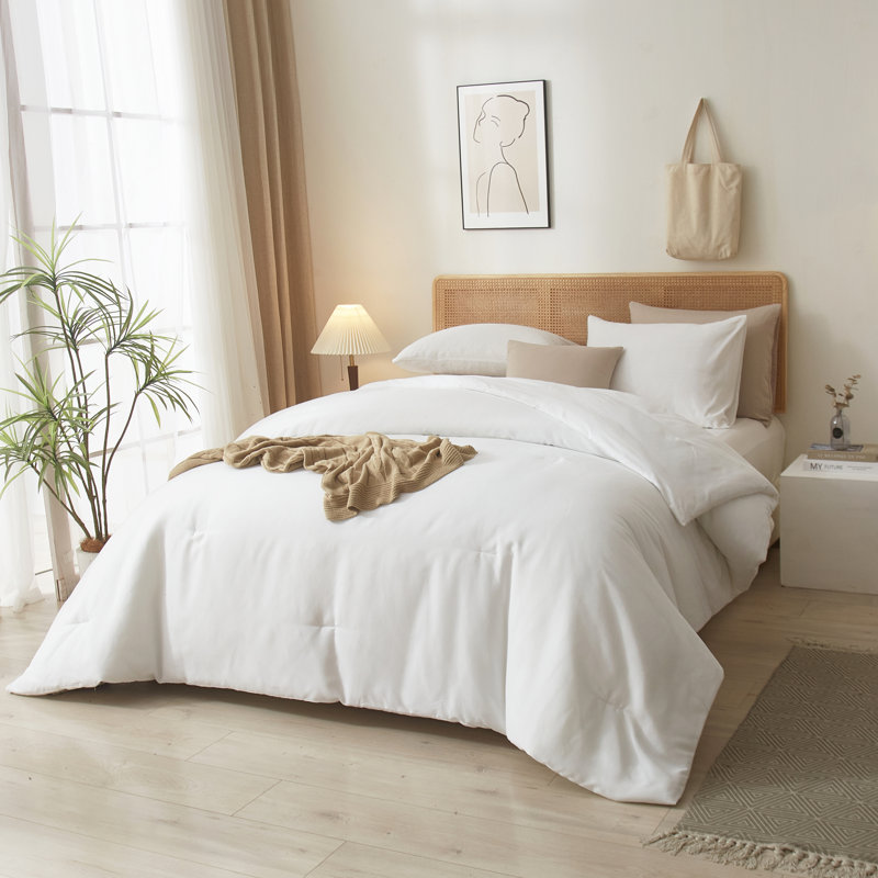 3-Piece 90g Lightweight All-season Microfiber Comforter Set, White, Queen Comforter + 2 Standard Shams