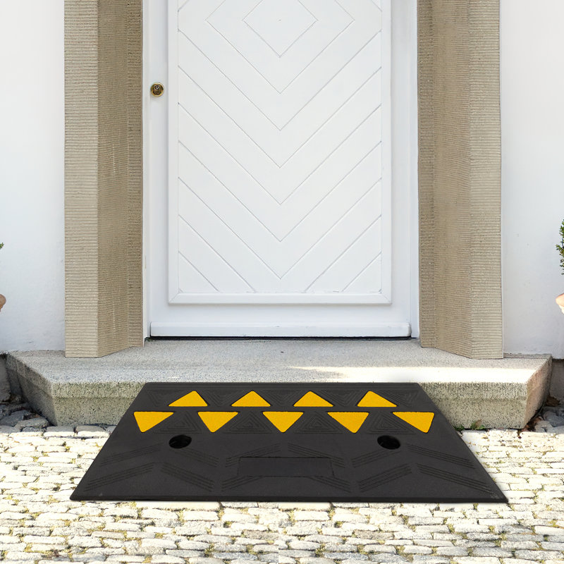 Heavy-Duty Rubber Curb Ramp for Driveway & Doorway – Threshold Ramp with Yellow Triangles, Bolt-On Fixing, Weatherproof & Wear-Resistant, Easy Install