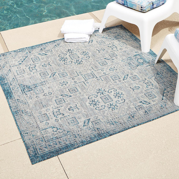 Danera Geometric Indoor / Outdoor Rug