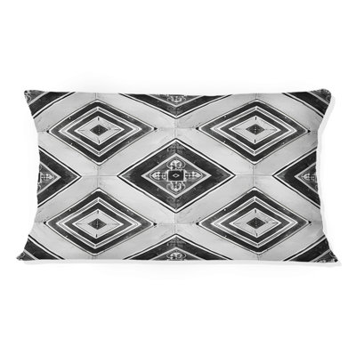Coussin lombaire transitionnel noir et blanc II