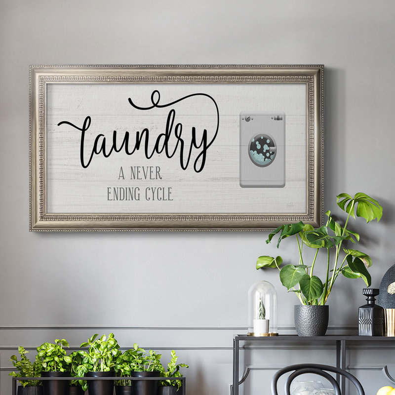«Never Ending Laundry - Reproduction d'un seul cadre photo sur toile, H 25 po x l 45 po x P 2,5 po