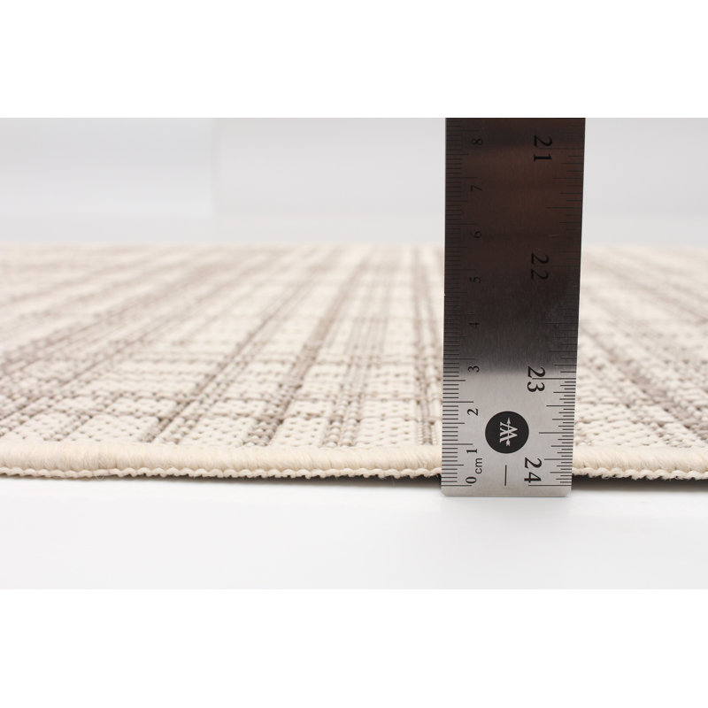 Vista Indoor / Outdoor Rug, Runner 2'2" x 6'7"