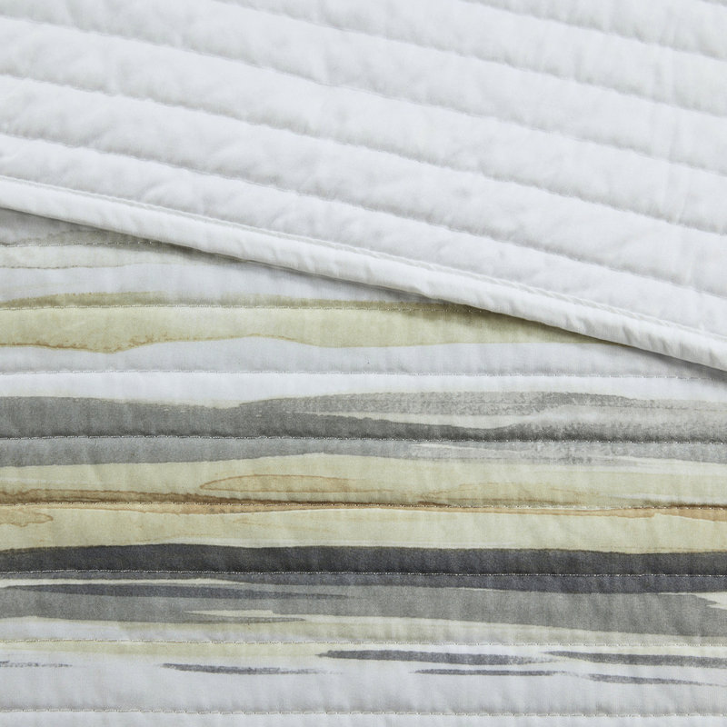 Courtepointe 6 pièces avec coussins décoratifs pour très grand lit / très grand lit. Watercolor Stripe Design A Look Look. Oreillers en microfibre doux et confortables, très grand. Chambre sereine paisible.