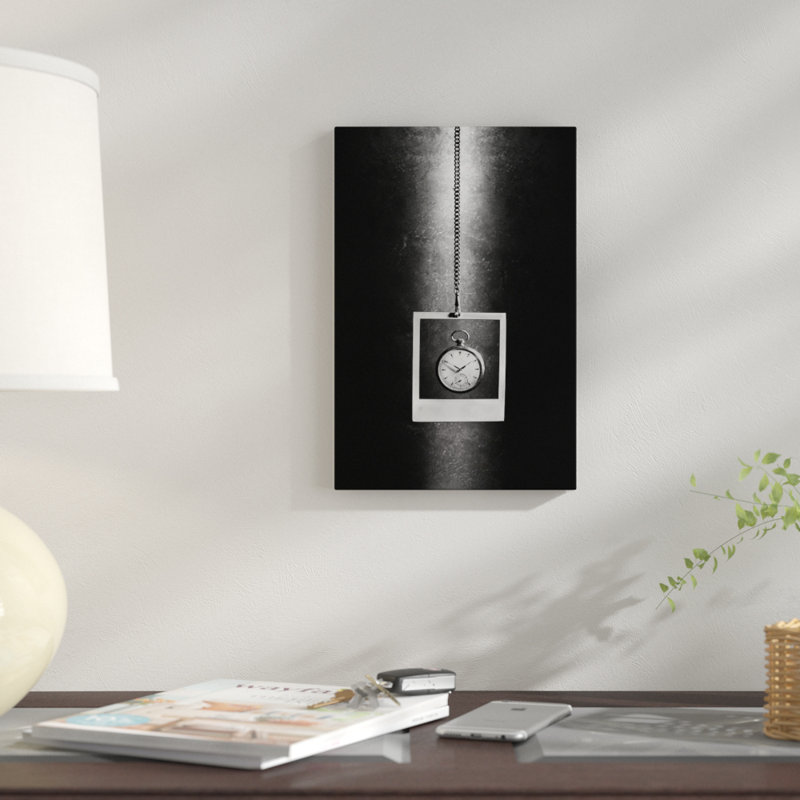 « time illusion », impression sur toile, H 18 po x l 12 po x P 1,5 po