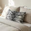 Coussin décoratif à imprimé animalier en fausse fourrure Fancy-1160068862