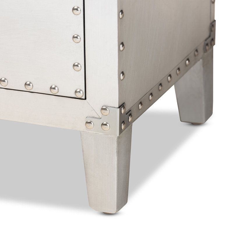 Aadhvika Accent Chest