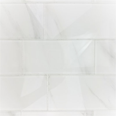 Carrelage mural de cuisine et de salle de bain décoratif à bord droit en verre 4 po x 8 po Nature