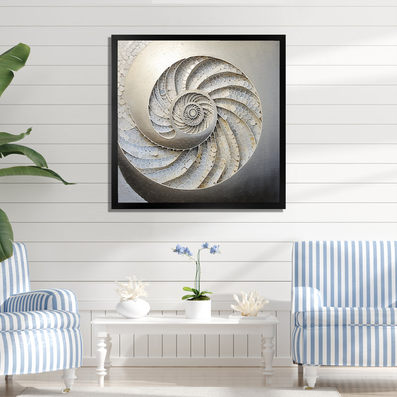 «Silver Swirl Shell Fish I», reproduction sur toile, Cadre simple noir, H 24 po x l 24 po x P 1 po