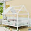 Lit double en bois avec maisonnette