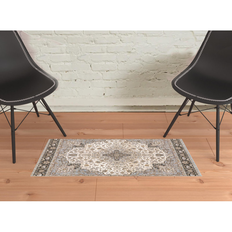 Atherine Oriental Indoor Rug, Rectangle 2' x 3'