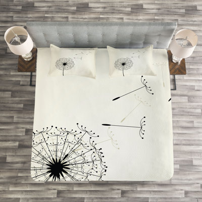 Aedyn Black/White Microfiber Bedspread Set