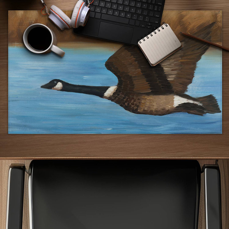 Canada goose - 14.00"x24.25" Desk mat