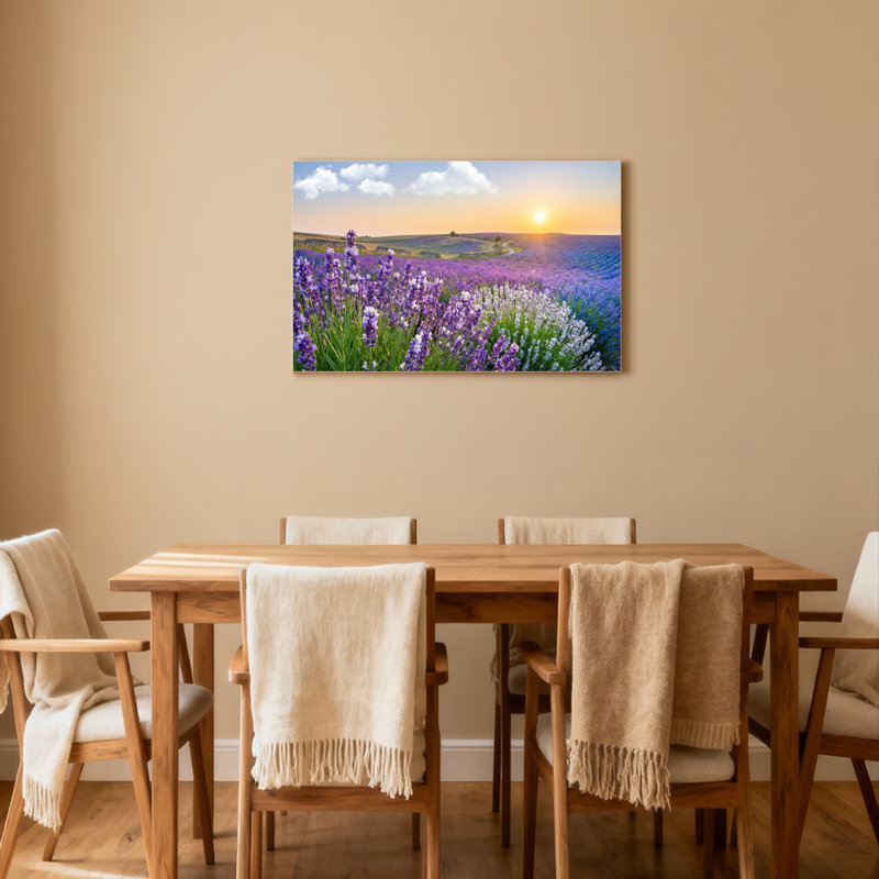 Ensemble de 1 tableau sur toile tendue représentant un coucher de soleil dans un champ de lavande, H 20 po x l 30 po