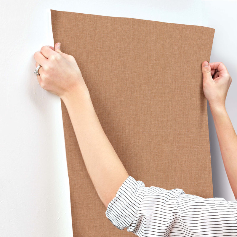 Su Tela Wallpaper, 30' L x 26" W, Chestnut