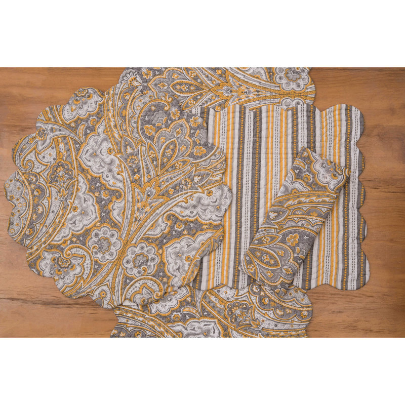 Lachisa Table Runner