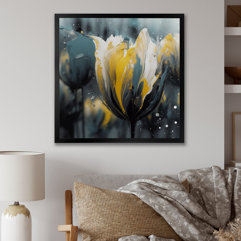 «Grey Petals Of Tulip Serenity III», reproduction sur toile, H 16 po x l 16 po x P 1 po, Cadre photo noir