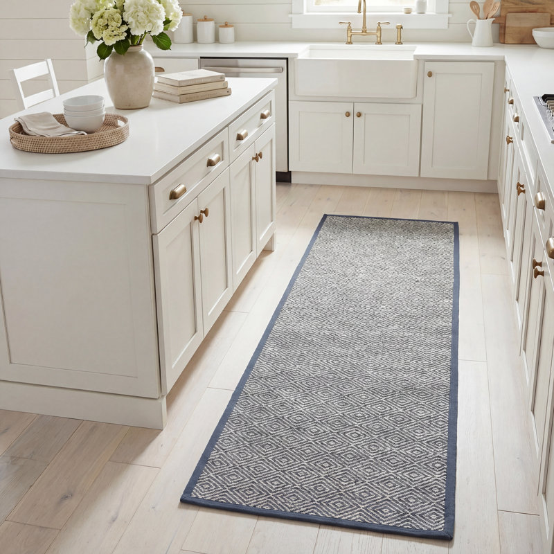Tapis géométrique en sisal Freels, Tapis de couloir 2 pi 6 po x 8 pi