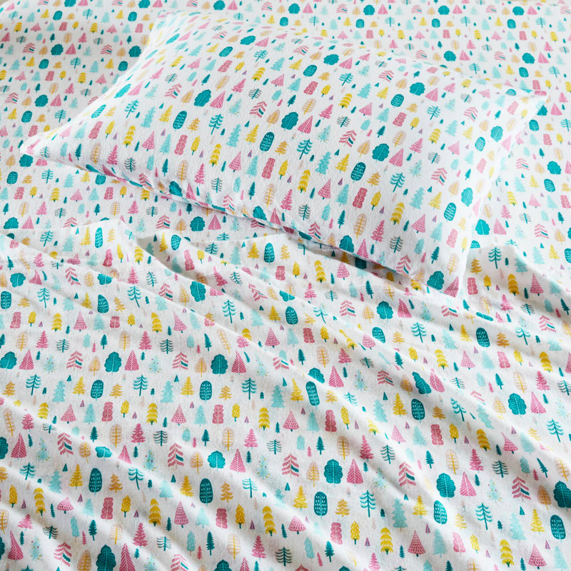 4 PCSSoft Bedding Sets, Queen Duvet Cover + 3 Additional Pieces