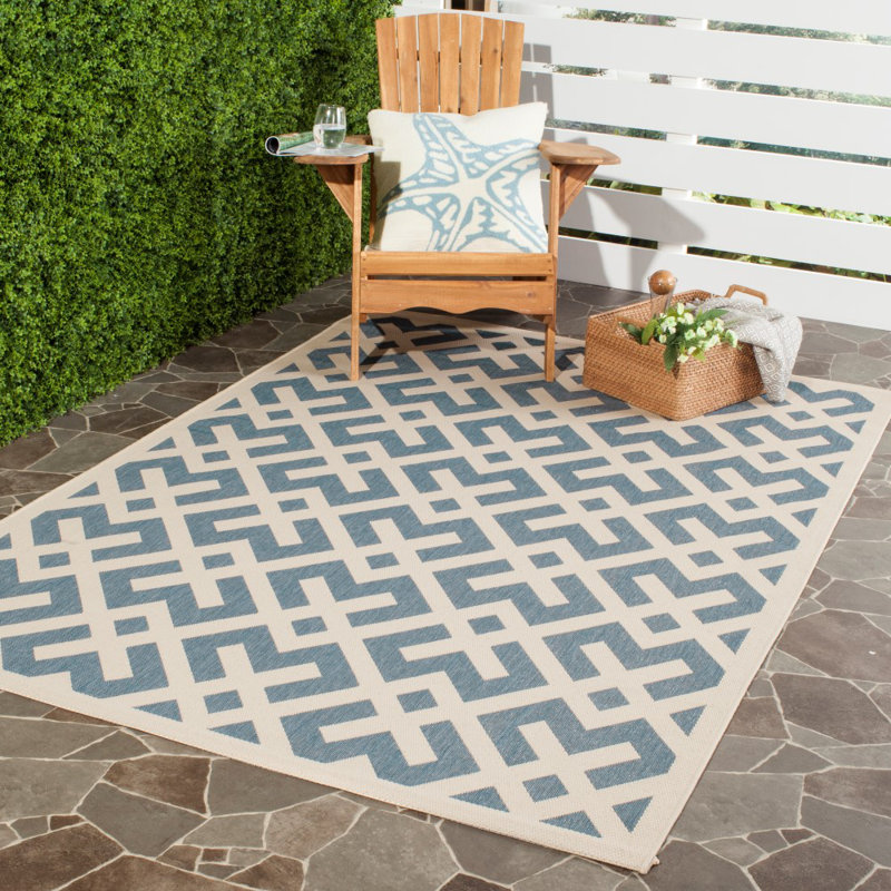 Tapis intérieur / extérieur bleu / blanc à motif géométrique Arneshia, Rectangle 9 pi x 12 pi 6 po