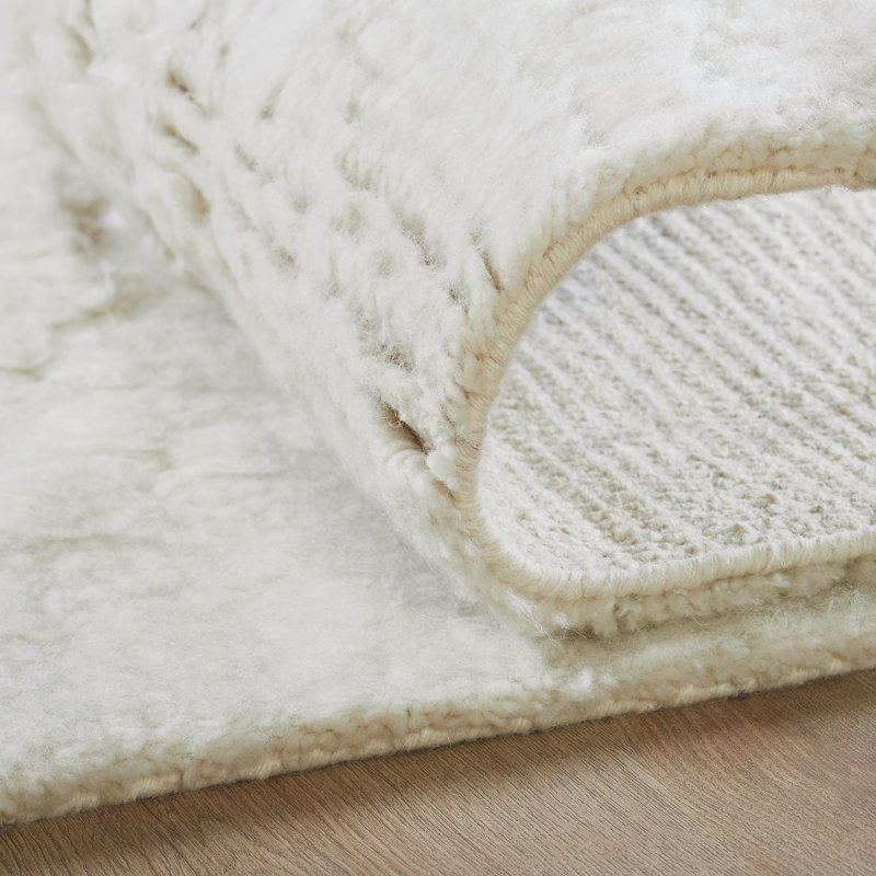 Hand Knotted Wool Area Rug in White/Cream, Rectangle 2' x 3'
