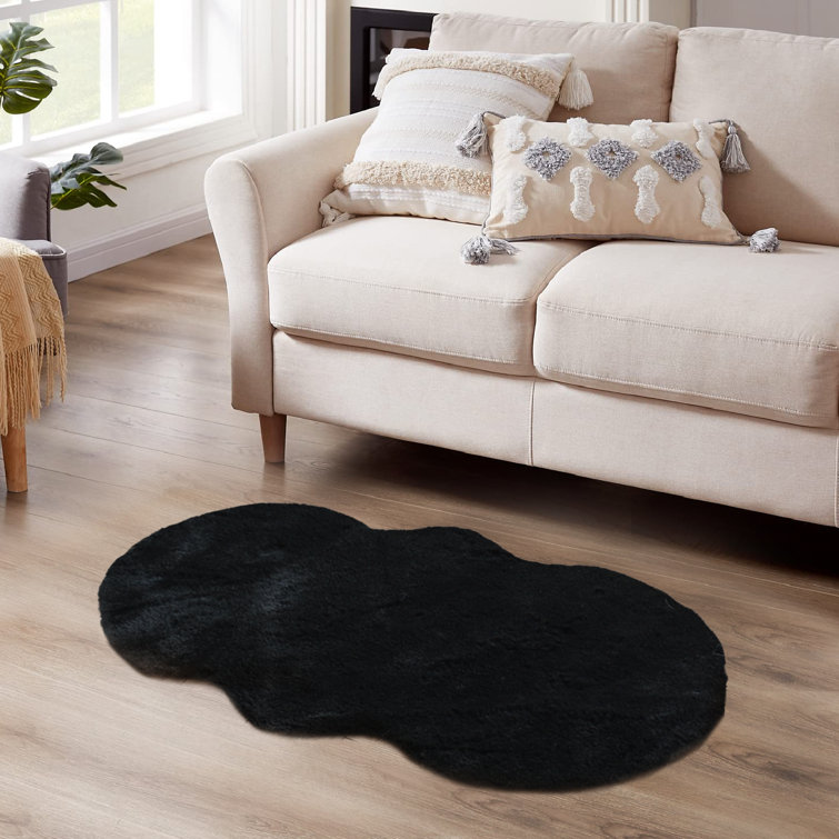 Hollianne Cozy Faux Rabbit Fur Area Rug Machine Washable Rug in Black