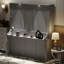 Grand lit avec bureau, gris, lumières à DEL, charge, mur peu encombrant pour le bureau à domicile, lattes de qualité, double titre de piston