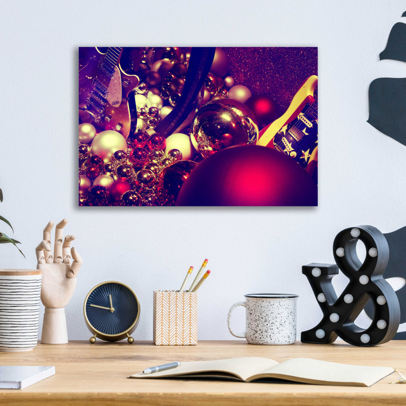"Cadeaux de Noël" par Sebastien Lory, H 12 po x l 16 po x P 0,13 po