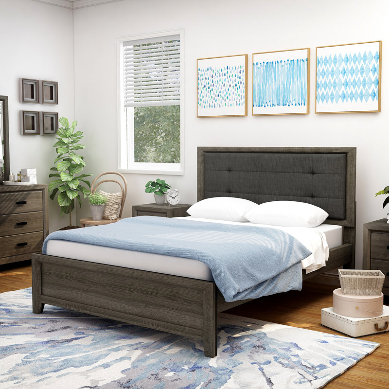 Upholstered Standard Bed, Full