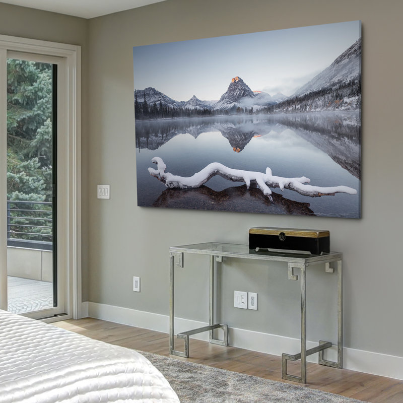 «Two Medecine Valley After Snowfall», reproduction de photo sur toile, H 32 po x l 48 po x P 1,5 po