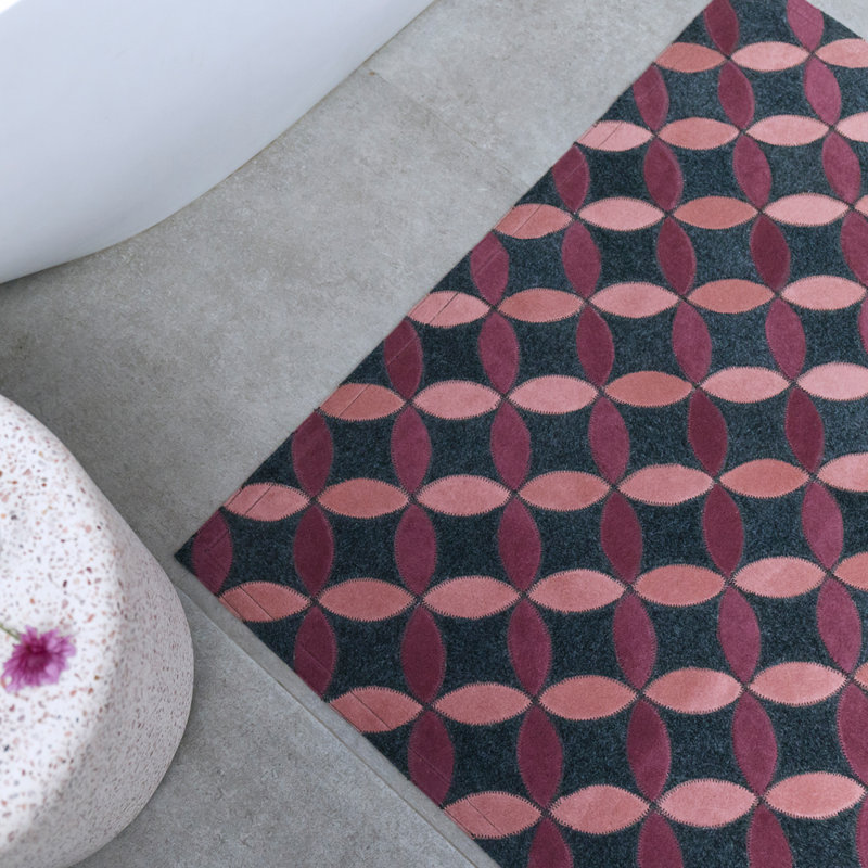 Aladdin Geometric Area Rug in Pink, Rectangle 5'3" x 7'10"